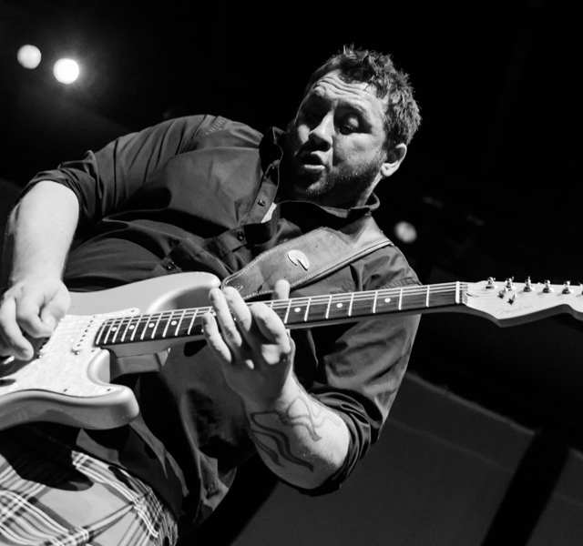 What effect pedals does King King use?