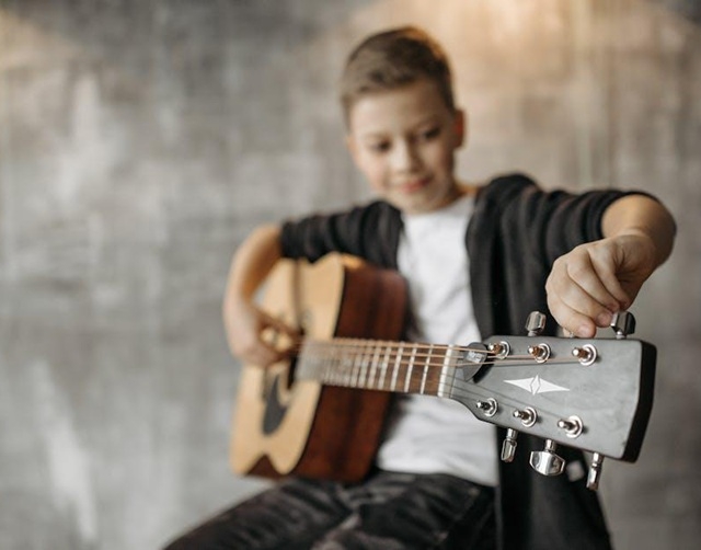 Kids Guitar Lessons